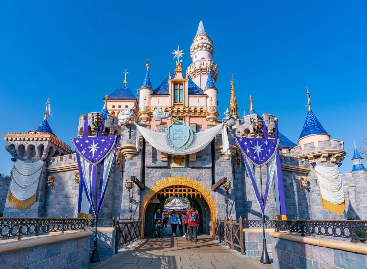 Làm visa đi Hong Kong nhanh chóng và dễ dàng mới năm 2026