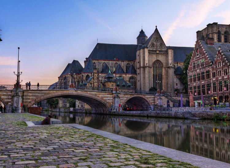 Những lợi ích chính khi sử dụng dịch vụ visa Bỉ