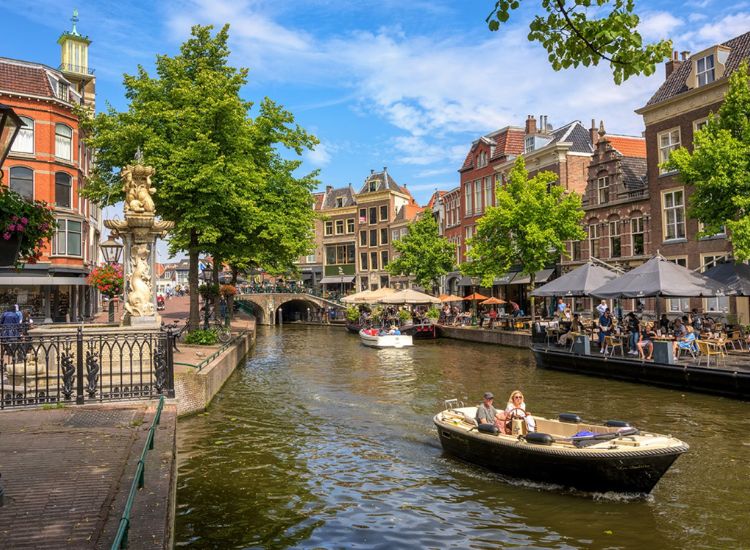 Lưu ý khi xin visa du lịch Hà Lan cho người mới